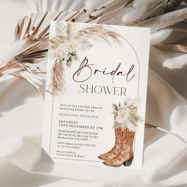 Invitación Boho Beige Floral Boots Bridal Shower (Boho Floral Boots Bridal Shower Invitation, Arch Pampas Grass Bohemian Beige Floral Cowgirl Boots)