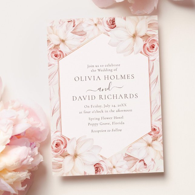 Invitación Boho Beige y Boda floral rosa Rubor (Boho Beige and Blush Pink Floral Wedding Invitation on pink table with pink roses.)
