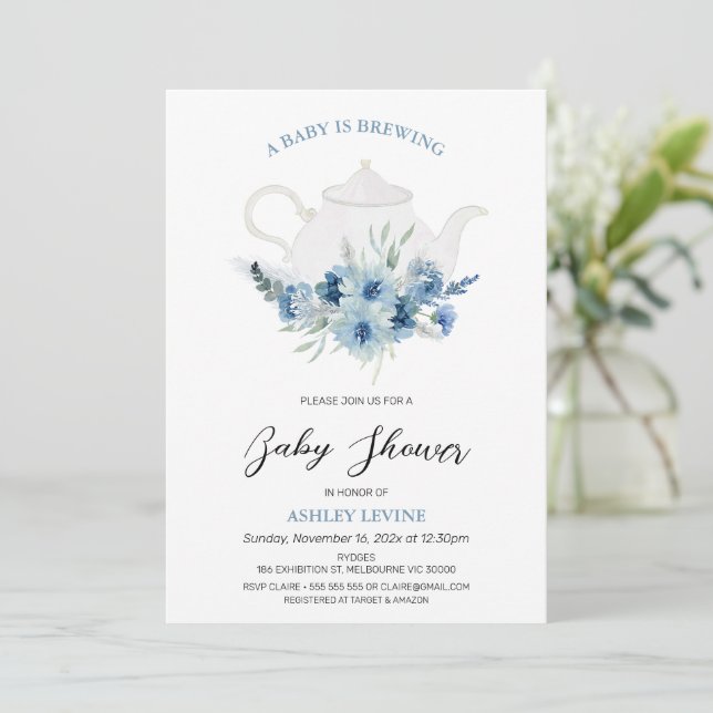 Invitación Boho Blue Floral Tea Baby Está Preparando Baby Sho (Anverso de pie)