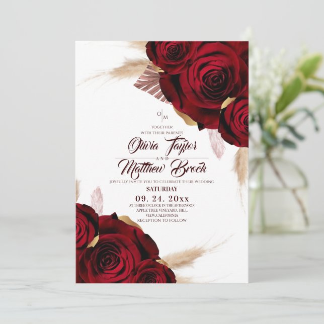 Invitación  Boho Burgundy Roses Pampas Grass Wedding (Anverso de pie)