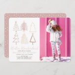 Invitación Boho Christmas Trees Winter Wonderland Cumpleaños<br><div class="desc">Esta boho invitación a la foto del cumpleaños de este chica "invernal wonderland" incluye árboles de navidad pintados a mano en tonos rosas. Personalízalo para tus necesidades. Puedes encontrar productos coincidentes en mi tienda.</div>