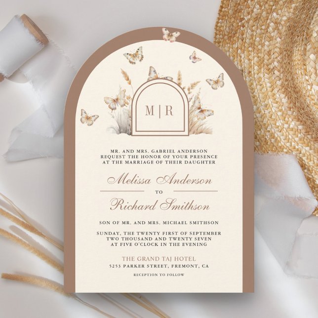 Invitación Boho Cream Beige Boda del arco de mariposa de flor (Subido por el creador)