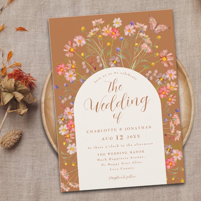 Invitación Boho Fall Wildflower Boda de mariposa floral (Boho fall wildflower butterfly terracotta floral arch wedding invitation watercolor burnt orange )
