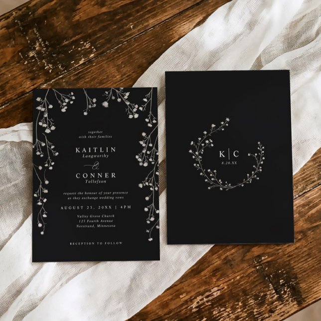 Invitación Boho Flor Silvestre Blanco Negro Ajonjolí de Boda (Black and white wedding invite with grayscale baby’s breath and botanical monogram wreath)