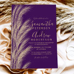 Invitación Boho pampas purpurina de oro púrpura boda<br><div class="desc">Boho verano pampa purpurina de césped boda púrpura con tipografía elegante y fondo minimalista.</div>