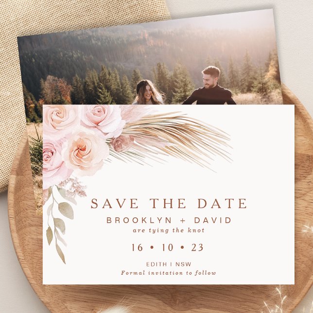 Invitación Boho Rubor Floral Wedding Save the Date Card (Boho Floral Wedding Save The Date Card Template, Bohemian Floral Save The Date With Photo, Pampas )