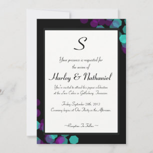 Invitación Bokeh morado y Verde azulado monogramado