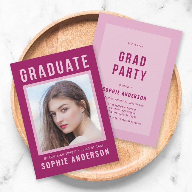 Invitación Bold Purple Graduate Announcement and Grad Party (Subido por el creador)