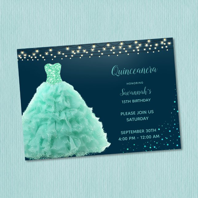 Invitación Bonito Green Gown Bajo Las Luces Quinceanera (Subido por el creador)