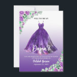 Invitación Bonito púrpura propuesta formal Quinceañera Dama<br><div class="desc">¿Estarás meciendo un tema de membrillo morado? Invite a sus Damas al gran fiesta con estilo. El diseño presenta hermosos vestidos de membrillo violeta y flores moradas.</div>