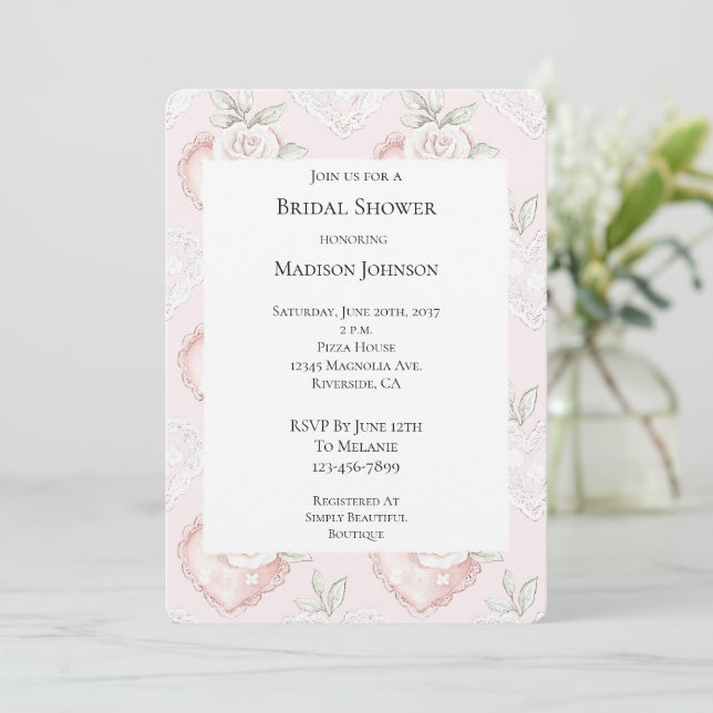 Invitación Bonito Rosas Blancas Lace Hearts Bridal Shower (Anverso de pie)
