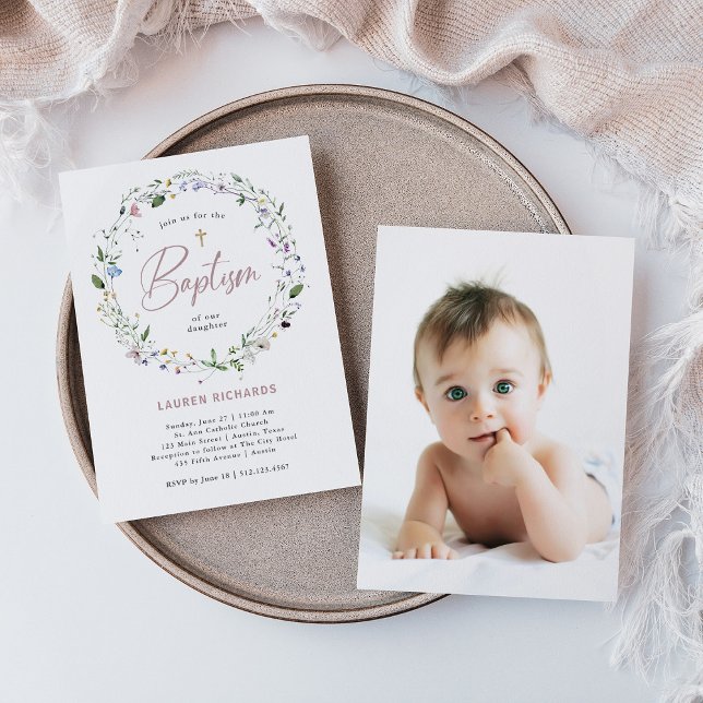 Invitación Bonito Wildflower Wreath | Foto Baptismo de espald (Subido por el creador)
