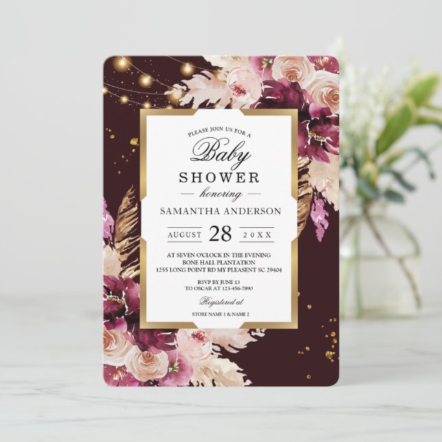 Invitación Borgoña Rubor Floral rosa y marco dorado y luces (Anverso de pie)