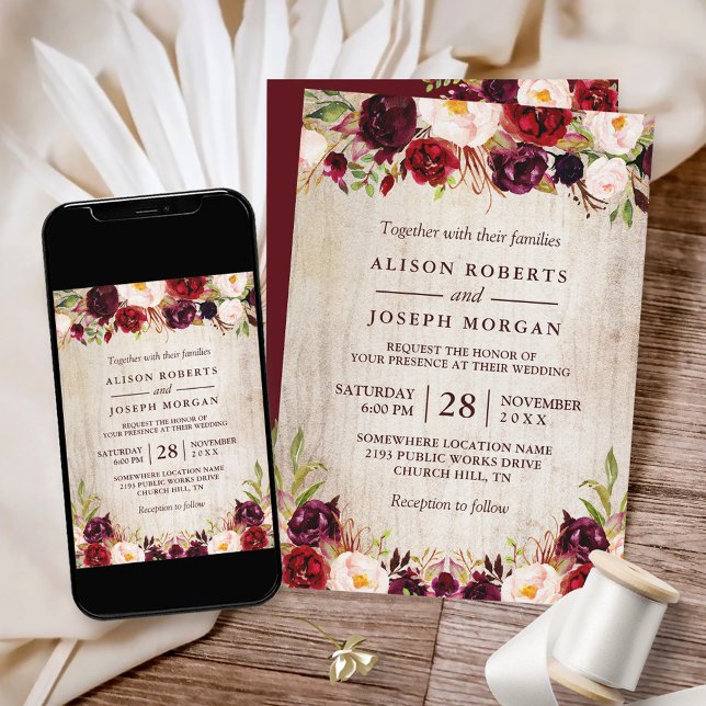 Invitación Borgoña Rubor Floral Rustic Barn Wood Boda (Perfect for your rustic wedding celebration with this captivating and customizable design.)