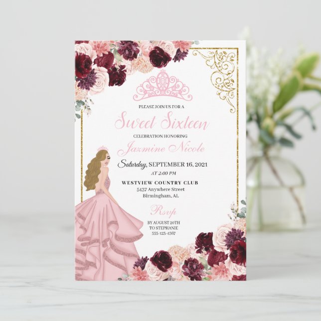 Invitación Borgoña Rubor rosado dulce floral dieciséis cumple (Anverso de pie)