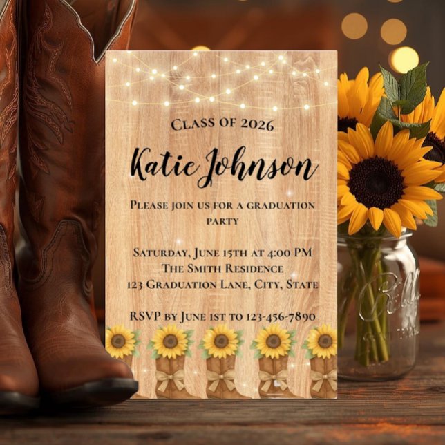 Invitación Botas de Vaquero de Girasoles Rústicos Fiesta de G (Celebrate your grad with this rustic sunflower and cowboy boot country bohemian invitation.)