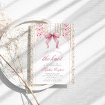 Invitación Bow rosado atando la ducha de novia Knot Vintage<br><div class="desc">La invitación a la ducha de novias por el vestido rosado atando el nudo vintage celebra a la futura novia con esta moda amarrando la invitación a la ducha de novias Knot. Este diseño de inspiración vintage, decorado con un fondo rosa y un coqueta de color rosa, ofrece el tono...</div>