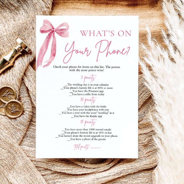 Invitación Bow rosado ¿Qué hay en tu juego de ducha de novia  (Pink Bow What's On Your Phone Bridal Shower Game)