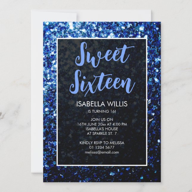 Invitación Brillos azules oscuros Sweet 16 guión elegante (Anverso)