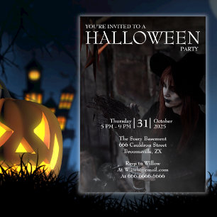 Invitación Bruja de Halloween Moderna Escoba Gótica Oscura Fo