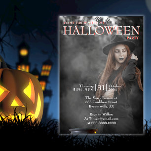 Invitación Bruja Gótica Moderna de Halloween Preparando Foto