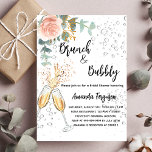 Invitación Brunch Bubbly Bridal Shower rosa de lujo floral<br><div class="desc">Una invitación moderna, elegante y glamurosa para un brunch Bubbly Bridal Shower. Un fondo blanco con burbujas, un par de flautas, vasos, una flor de oro rosa y vegetación eucaliptos. El nombre está escrito con una escritura de estilo con letras a mano moderna. Personalice y agregue los detalles de su...</div>