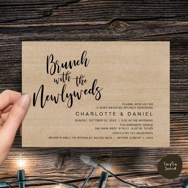 Invitación Brunch con los recién casados, Boda Elopement (Brunch with the newlyweds, Post Wedding Elopement Invitation Card PDF Cottage Brown Wood Background)