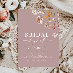Invitación Brunch de novias con flores silvestres rosadas de