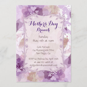 Invitación Brunch del Día de la Madre con flores moradas