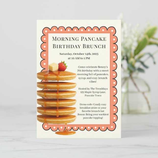 Invitación Brunch matutino de cumpleaños de Pancake | Cozy We (Anverso de pie)
