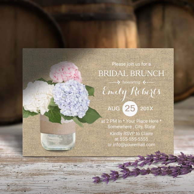 Invitación Brunch nupcial Rustic Hydrangea Mason Jar Burlap (Subido por el creador)