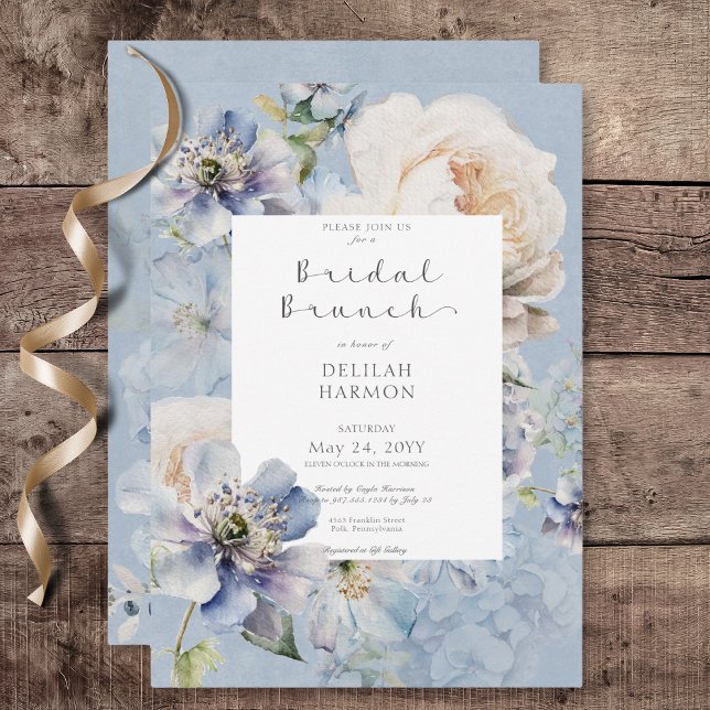 Invitación Brunch Rústico Romántico Azul y Floral Blanco Brid (Rustic Romantic Blue & White Floral Bridal Brunch Invitation)