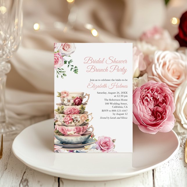 Invitación Brunéi de ducha de novias con té con flores rosada (Blush Pink Floral Teacup Bridal Shower Brunch Invitation on a table with white and pink peonies)