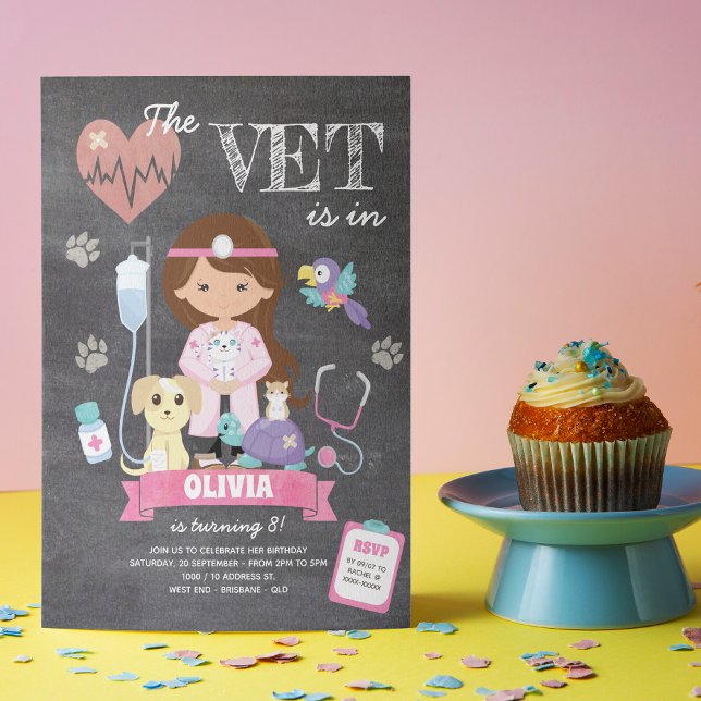 Invitación Brunette Chalkboard Chica Vet Birthday Party (This girl’s vet birthday invitation is just the right medicine to your celebration!)