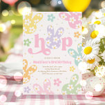 Invitación Bunny Birthday Pastel Daisy Floral Spring Fiesta<br><div class="desc">¡Una celebración conyugal floreciente! ¡Adorables conejitos y margarita para un perfecto cumpleaños con temática primaveral! Navegue por nuestros artículos de correspondencia cuidadosamente seleccionados diseñados para complementarse mutuamente sin problemas. Crea un aspecto cohesivo con decoración,  vajilla y accesorios coordinados. Todos los diseños son © PIXEL PERFECTION FIESTA LTD</div>