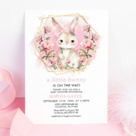 Invitación Bunny está en el camino de Baby Shower