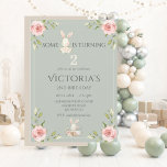 Invitación Bunny Second 1ª Fiesta de cumpleaños banal<br><div class="desc">Cuidada acuarela "Un conejo está girando" 2 fiesta de cumpleaños de niñita. Fondo verde de sabio. Qué lindo para esa pequeña fiesta de cumpleaños. 100% de satisfacción del cliente con "Zazzle"</div>