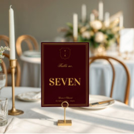 Invitación Burgundy Gold Crest Monogram Wedding Table Number