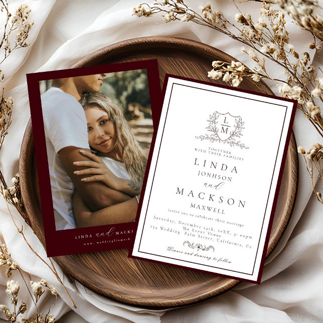 Invitación Burgundy & Ivory botanical crest monogram wedding (Subido por el creador)