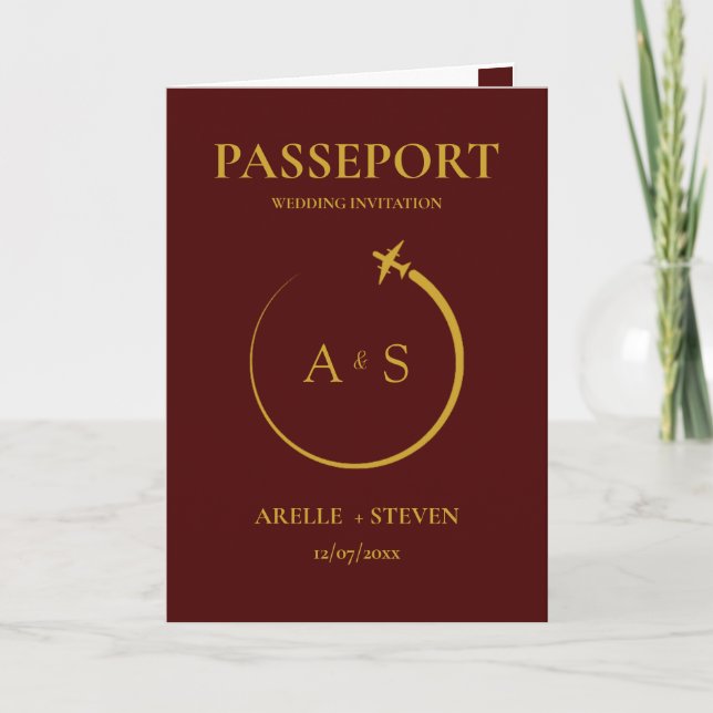 Invitación burgundy Passport Destination Faux gold Wedding (Anverso)
