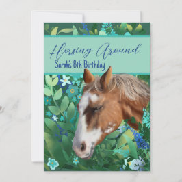 Invitación Caballo marrón en torno a la flor