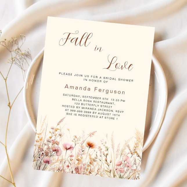 Invitación Caer enamorado de las flores silvestres beige boho (Subido por el creador)