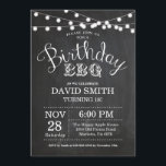 Invitación Cajón de cumpleaños 18<br><div class="desc">Invitación a la barbacoa de cumpleaños. Fondo del tablero de cartón de invitaciones por cumpleaños 18 con String Lights. 13. 15. 16. 18. 20. 21. 30. 40. 50. 60. 70. 80. 90. 100. Cualquier edad. Cumpleaños de adultos. Fiesta de cumpleaños de hombre o mujer. Para más personalización, haga clic en...</div>