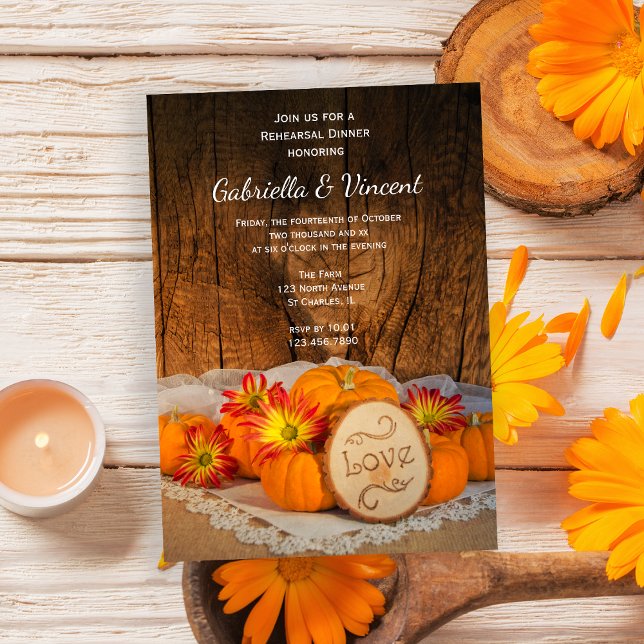 Invitación Calabazas rusas otoño Boda de la barcaza Cena (Invite guests to your Autumn gathering with the Rustic Pumpkins Fall Wedding Rehearsal Dinner Invite)