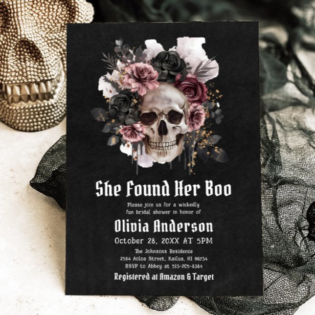 Invitación Calavera de Halloween encontró su ducha de novia (Halloween Skull She Found Her Boo Bridal Shower Invitation)