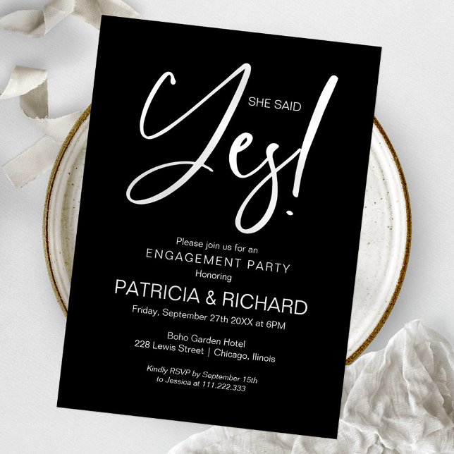 Invitación Caligrafía Chic Ella Dijo Sí Fiesta de Compromiso (Subido por el creador)