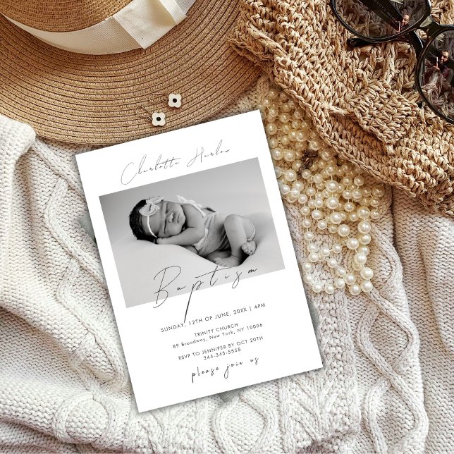 Invitación Caligrafía mínima moderna Bautismo fotográfico Beb (Modern Minimal Calligraphy Baby Photo Baptism Invitation)