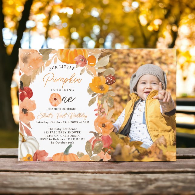 Invitación Calurosa caída de Boho Pequeña Calabaza Primera fo (Warm Boho fall Little Pumpkin First Birthday photo Invitation)