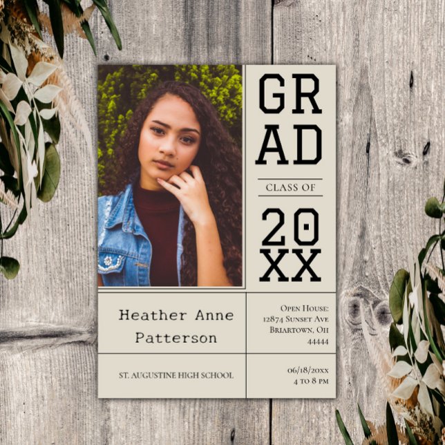 Invitación Cámara Abierta de Graduación de Fotografía | Invit (Beige Photo Graduation Open House Invitation)