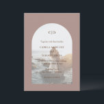 Invitación Camila Taupe Arch Boda moderno<br><div class="desc">Invitación nupcial moderna con tu monograma y tus detalles sobre tu foto favorita dentro de un arco sobre un fondo de taupe. La plantilla incluye una superposición simple que permite que el texto aparezca sobre la imagen y se puede eliminar en la herramienta de edición de diseño. Este diseño sencillo...</div>